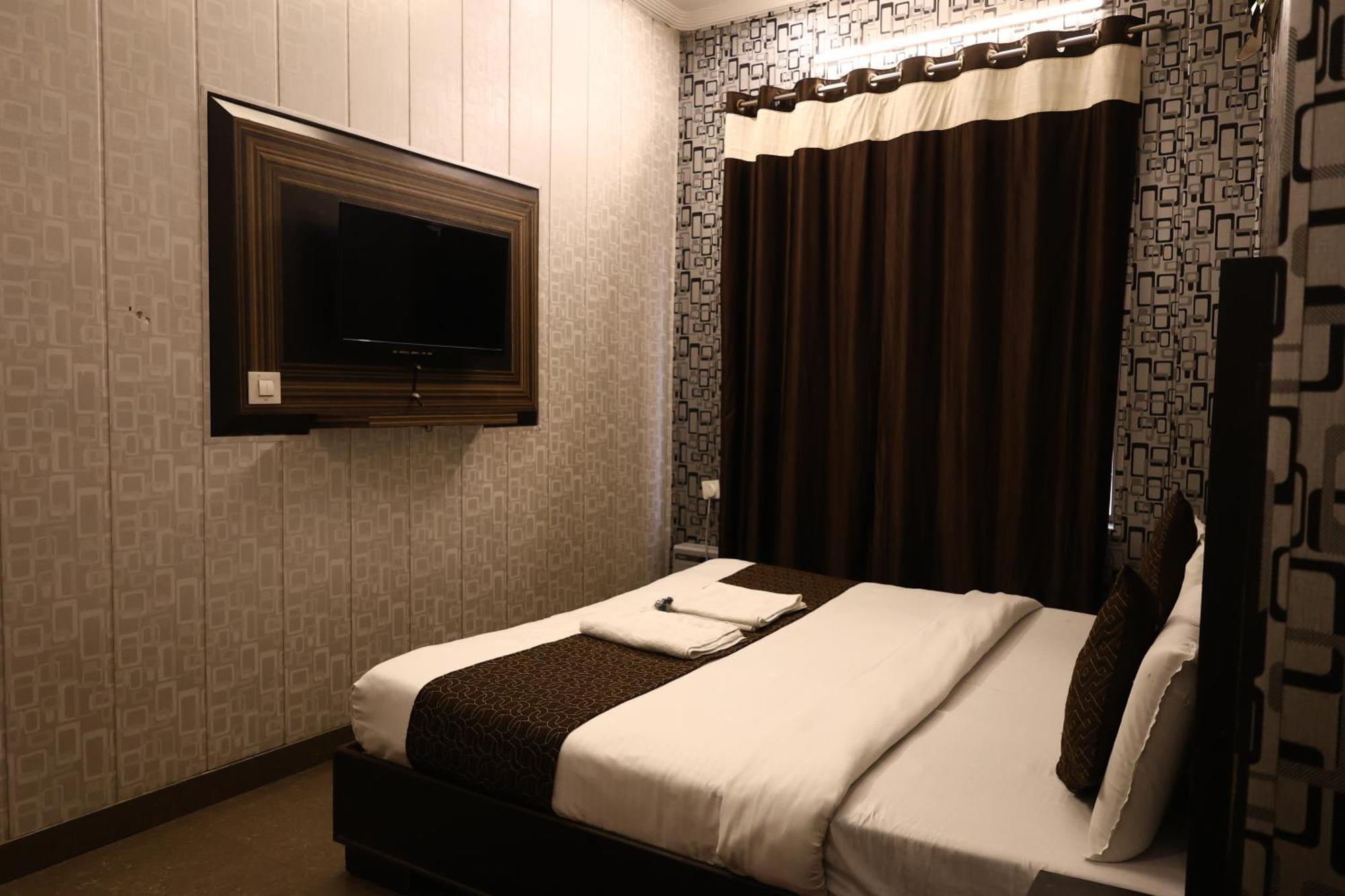 Hotel Pardesi Харідвар Екстер'єр фото