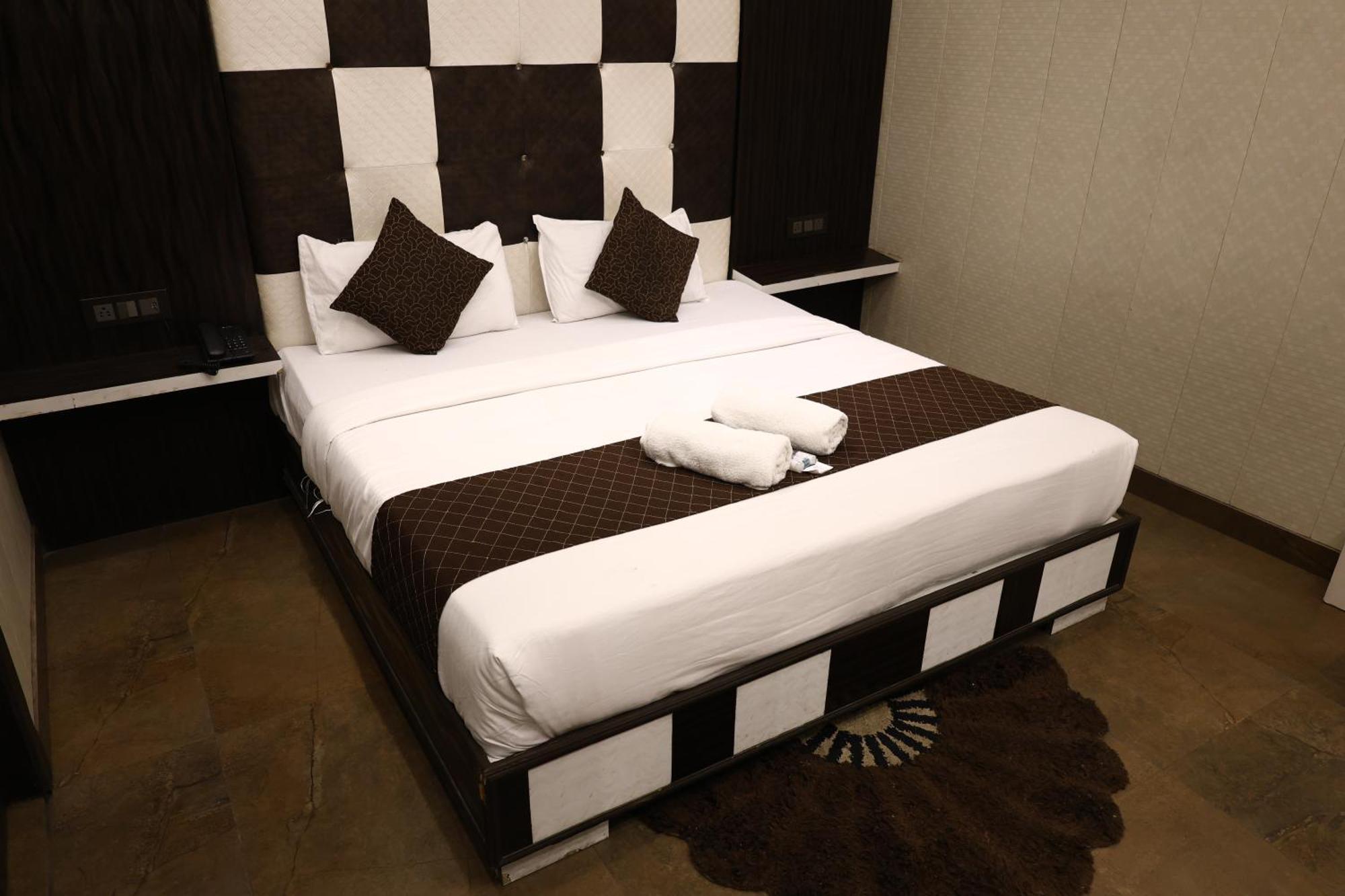 Hotel Pardesi Харідвар Екстер'єр фото