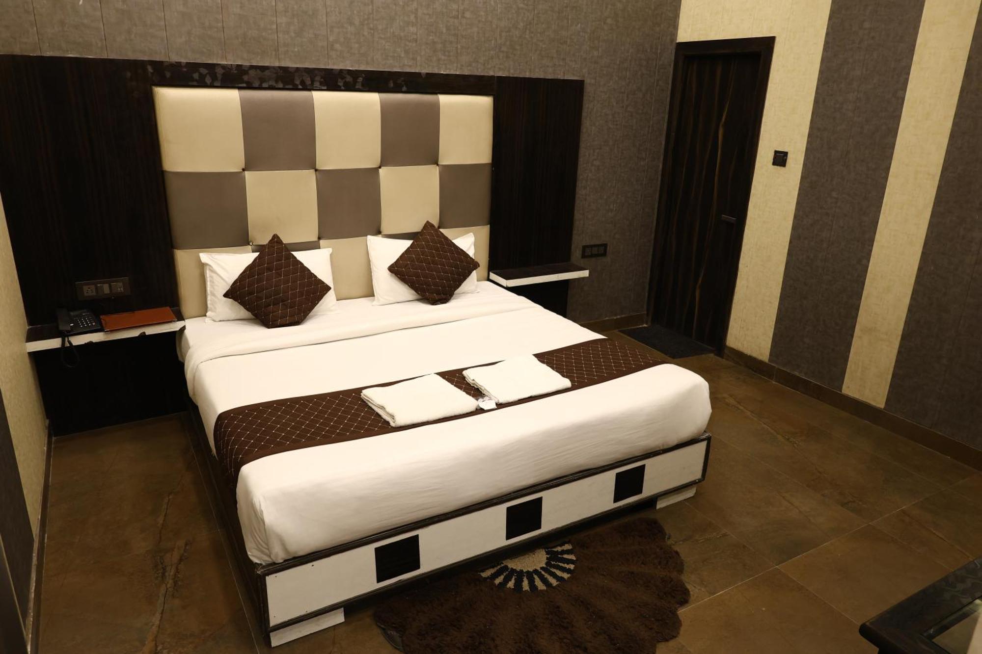 Hotel Pardesi Харідвар Екстер'єр фото